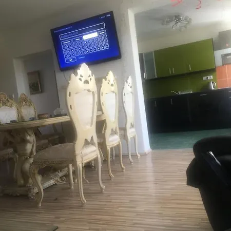 Mia Dum Сasa de vacaciones